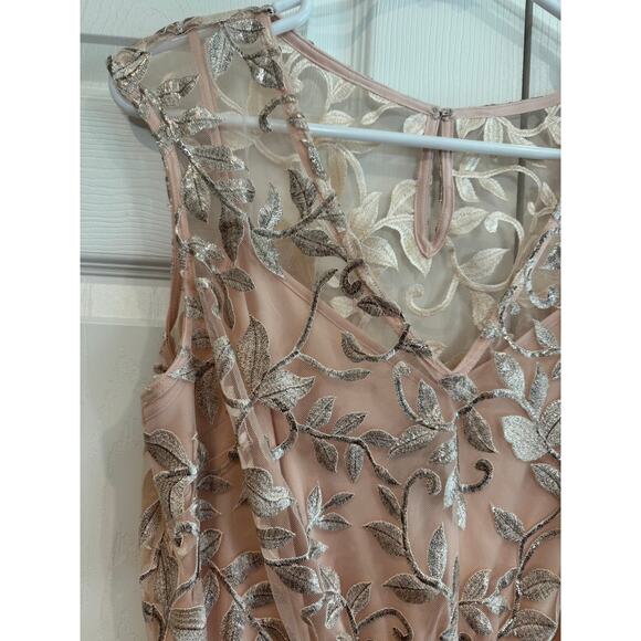 Elegant Pink Floral Embroidered Peplum Top Sleeveless Blouse - Picture 4 of 7